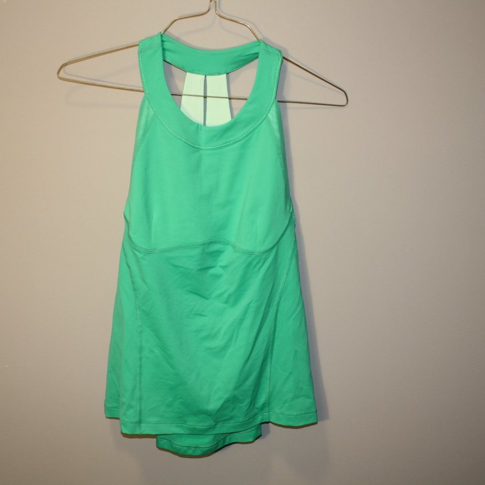 Lululemon Run: Make It Count Tank - Green - 6